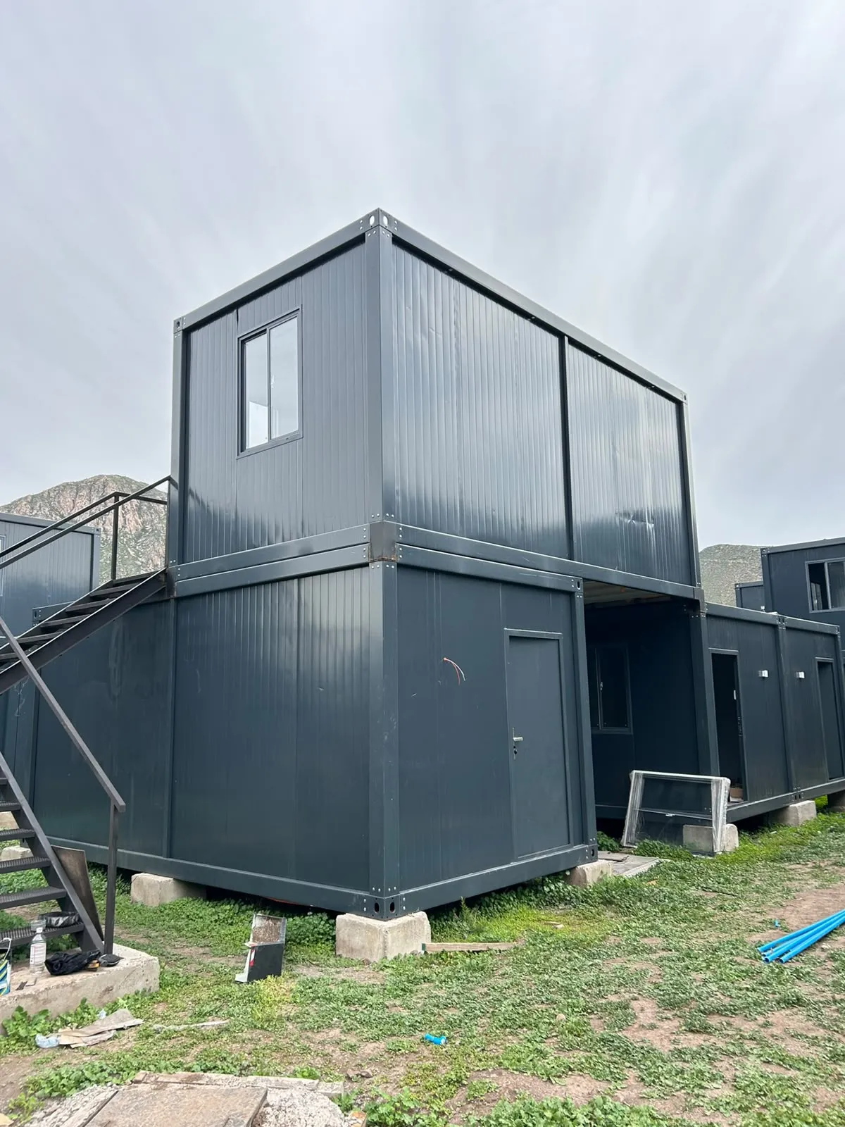 Construcción modular con containers ejecutada por Grupo Nivo